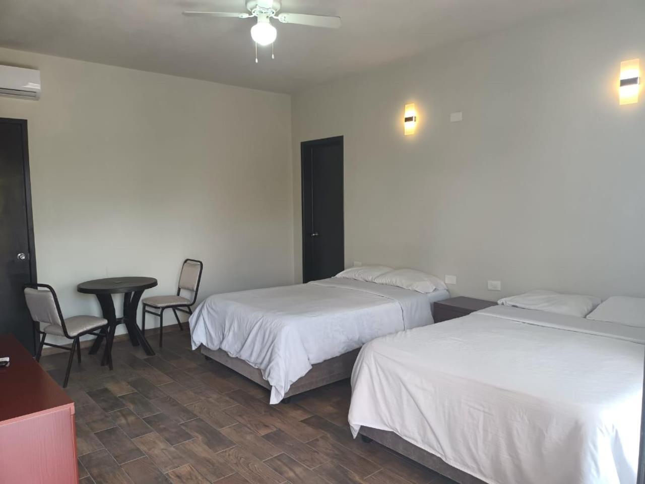 Hotel & Hostal 230 Valladolid (Yucatan) Luaran gambar